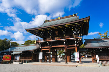 Fototapeta premium 愛知県一宮市 真清田神社 楼門