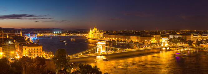 Fototapeta premium Panoramic view of Budapest