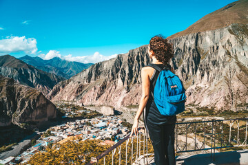 Naklejka premium paisaje de montaña