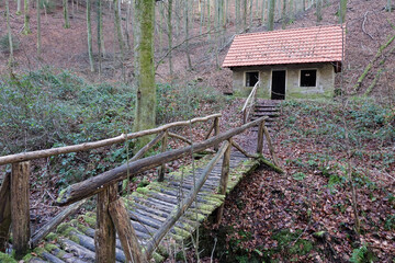 Fototapeta premium Hexenhaeuschen in der Rueckersbacher Schlucht