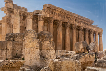 Fototapeta Ruiny antycznej rzymskiej świątyni w Baalbek w Libanie. obraz