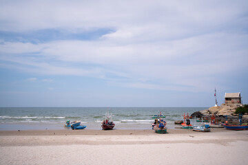 Fototapeta na wymiar fisherman boat on the beach, pattaya sea.