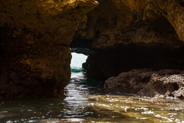 Algarve - Portuguesa - Beach - feel like cliff hanger