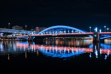 東京都 隅田川に架かる駒形橋の夜景