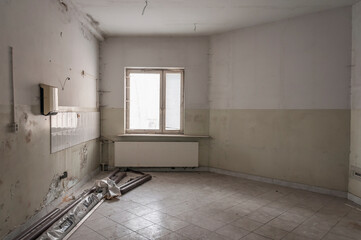 Urban exploration in an old abandoned hospital in a historic mansion in Poland - Urbex in Turczynek