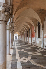 Naklejka premium gallery of palazzo ducale, venice, venezia