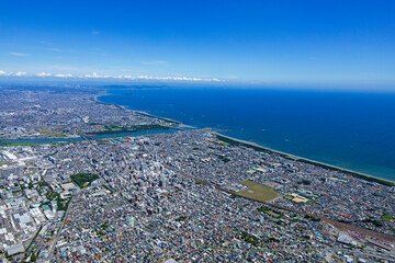 平塚上空より湘南海岸と江ノ島を望む・平塚上空
空撮