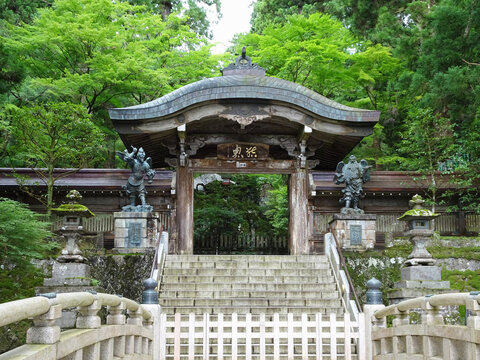 天狗 Images Browse 1 305 Stock Photos Vectors And Video Adobe Stock