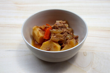 じゃがいもとツナの煮物（ツナじゃが）