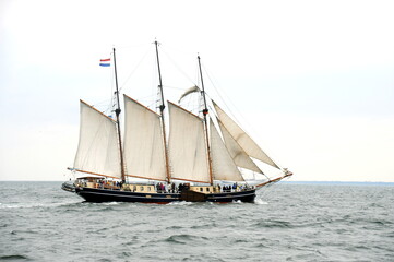Hansesail Rostock, Ausfahrt der Traditionssegler