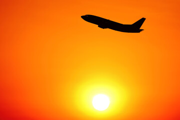 Fototapeta na wymiar silhouette of airplane