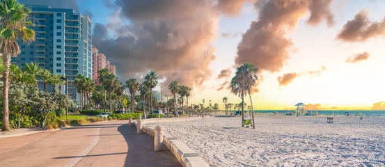 Cercles muraux Clearwater Beach, Floride Belle plage de Clearwater avec du sable blanc en Floride USA