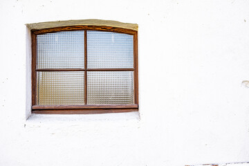 Okno, wiejskie okno, budynek z oknem, ściana z oknem, mur