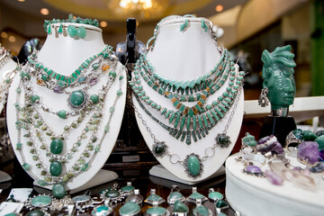 翡翠のジュエリー