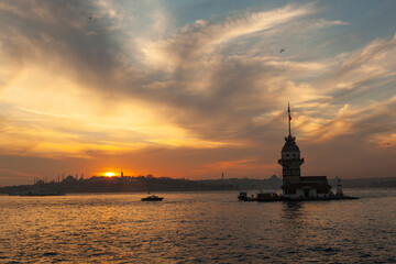 Naklejka premium Maidens Tower in the Sunset Uskudar Istanbul Turkey