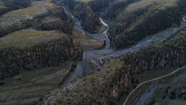 The best of Peru: Tres Ca&ntilde;ones Sukuytambo in Cusco - Espinar