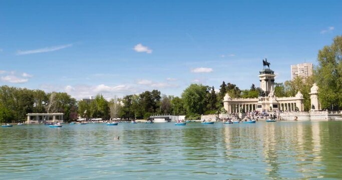Parque del Retiro  in Madrid Spain timelapse