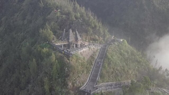 sunrise spot to view bromo mountain