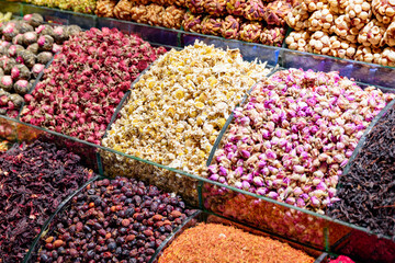 Tea mixtures and dried flower buds