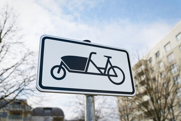Sign indicating parking place for cargo bike in Magdeburg in Germany - 500820161
