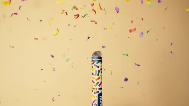 Confetti canon party colorful 120fps