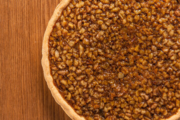 프랑스 전통 방식으로 만든 호두파이