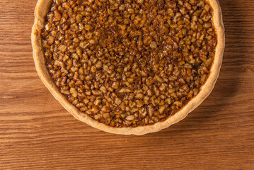 프랑스 전통 방식으로 만든 호두파이