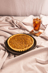 프랑스 전통 방식으로 만든 호두파이