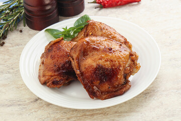 Roasted chicken leg with spicy sauce