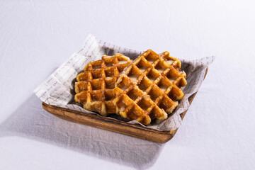 달콤하고 맛있는 슈가 와플