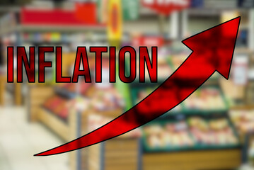 Ein Supermarkt und steigende Inflation 