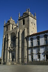 Fototapeta na wymiar Historic Se church in Porto - Portugal