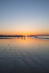 Obraz premium Coucher de soleil Saint-Malo plage de Rochebonne
