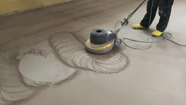 Floor grinding for decorative microcement finishing