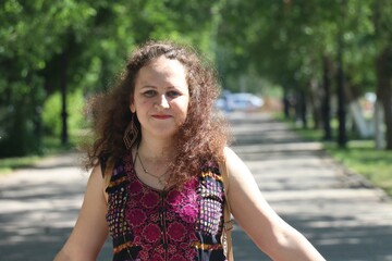 Naklejka premium Lovely woman in the street