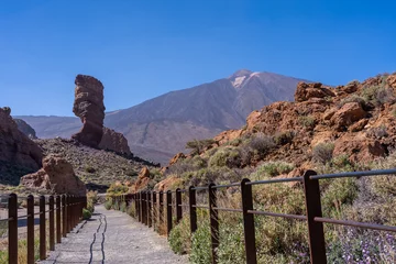 Foto op Canvas Very simple tourist path between Roques de Gracia and Roque Cinchado in the natural area of Teide in Tenerife, Canary Islands © unai