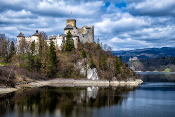 Fototapeta na wymiar Niedzica Castle (Dunajec Castle), Pieniny Mountains, Poland.