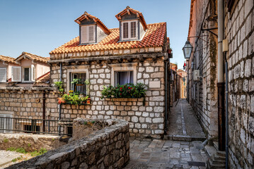 Fototapeta na wymiar Narrow city street in Dubrovnik, Dalmatia - Croatia.