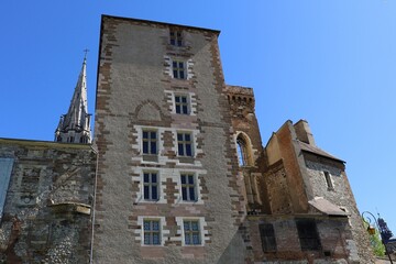 Fototapeta na wymiar Le château des ducs de Bourbon, château médiéval, vue de l'extérieur, ville de Moulins, département de l'Allier, France
