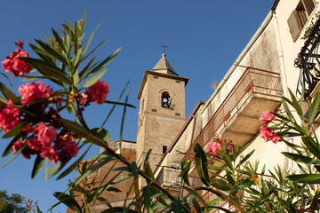 campanile di Casalincontrada in provincia di Chieti, Abruzzo, Italia.