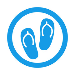 Logo flip flops. Icono plano calzado de playa con silueta de chanchas en círculo color azul