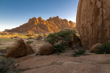 Fototapeta na wymiar Namibia, the desert of Spitzkoppe in Damaraland, beautiful landscape 