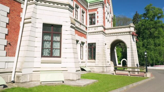 Manor-park Complex Gatowski-Poklevsky-Kozell Estate On Bank Of River Dobosna. Krasny Bereg Red Beach. Zhlobin district. RED BEACH VILLAGE. The city Krasnyj bereg. 