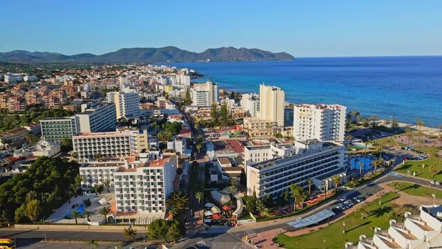 Orbit Around Cala Bona, Mallorca
Aerial Footage