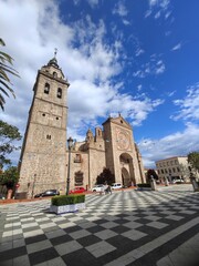 Fototapeta na wymiar Iglesia de ciudad de españa