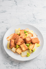 厚揚げと白菜の炒め物