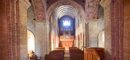 Innenansicht der reformierten Kirche Saint-Nicolas de Myre in Rougemont VD im Bezirk...