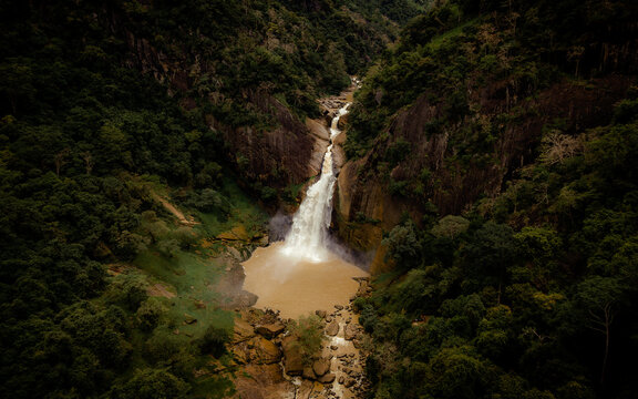 Dunhinda Waterfall in Badulla, Sri Lanka. Waterfall located about 5 kilometres from Badulla in the lower central hills of Sri Lanka.
