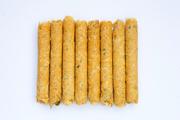 Crispy egg rolls with seaweed