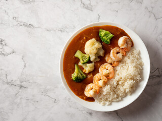 Broccoli, Shrimp and Vegetables on Curry